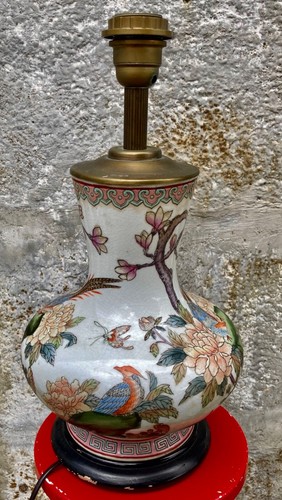 Pied lampe monté - monté, un
